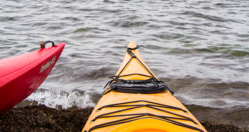 Kayaking at a lake in Cusco